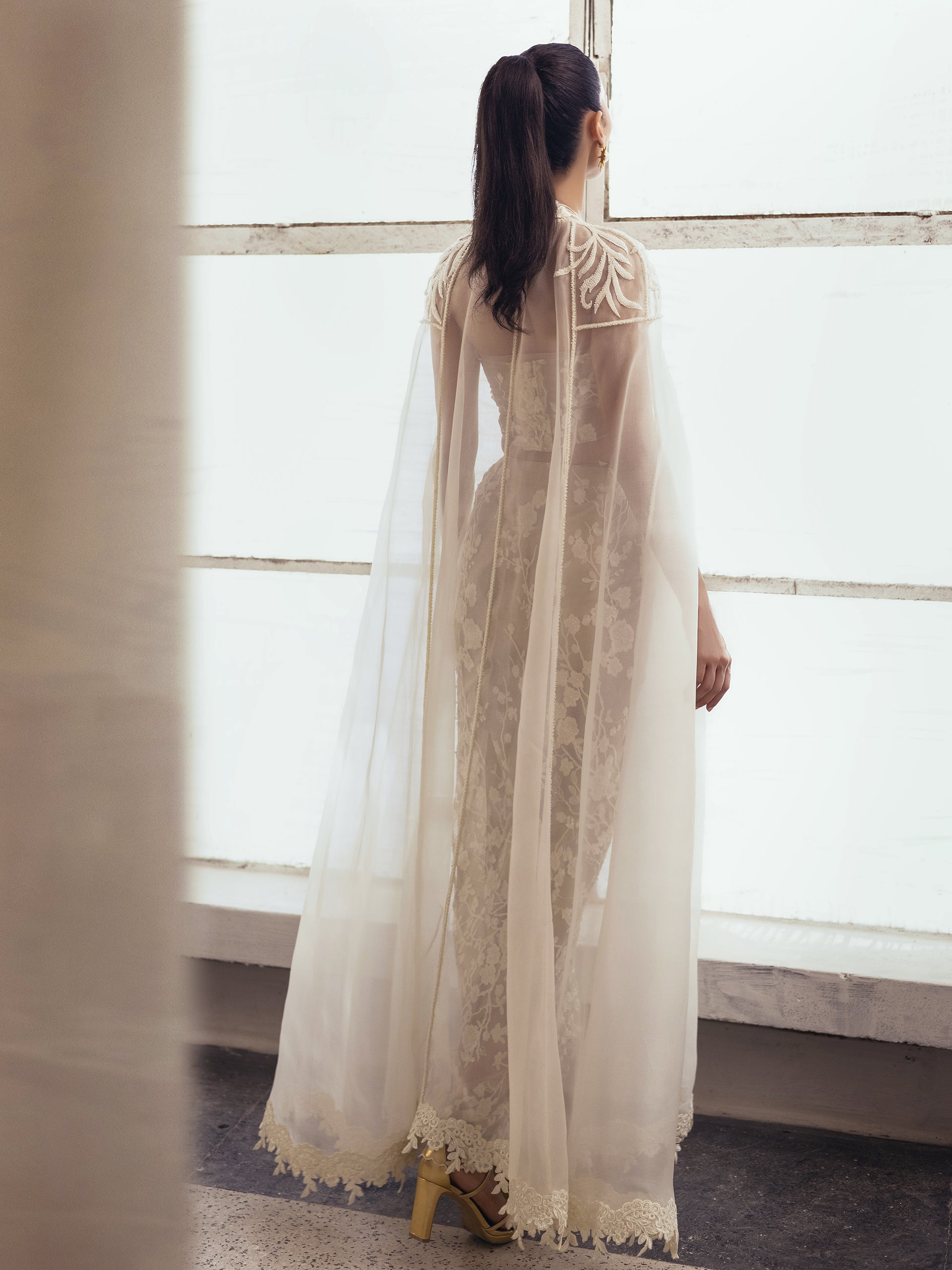 Flo - White